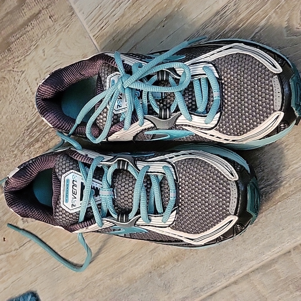 Brooks Revenna 3